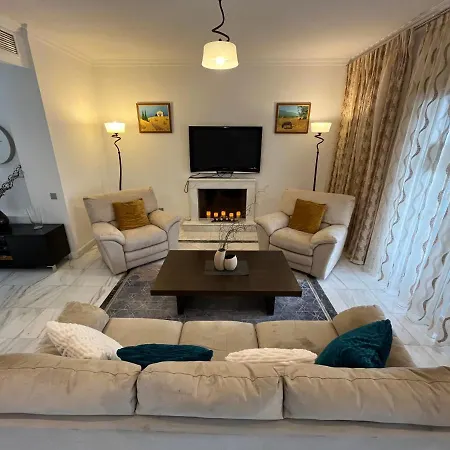 Amorosa 14 Neo Chorio