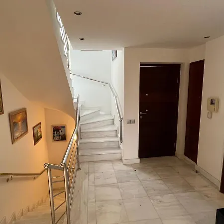 Amorosa 14 Neo Chorio