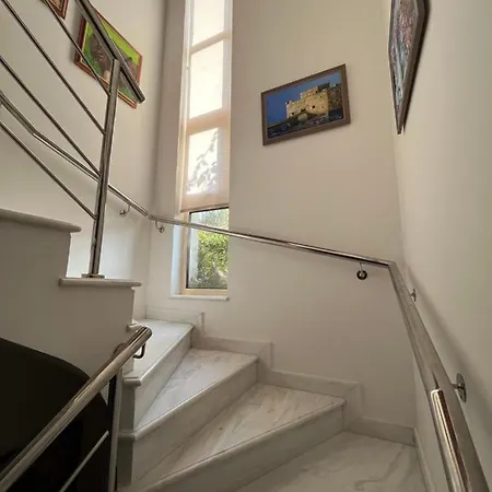 Amorosa 14 * Neo Chorio