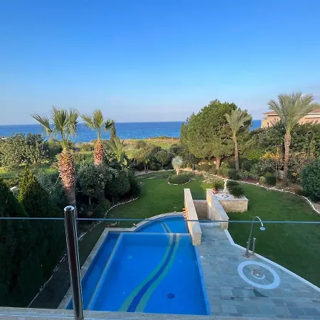 Villa Amorosa 14 *