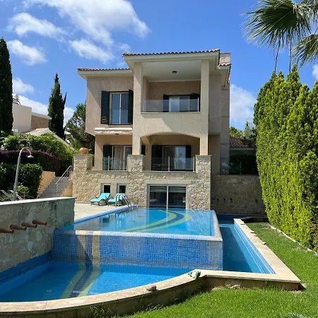 Amorosa 14 Villa