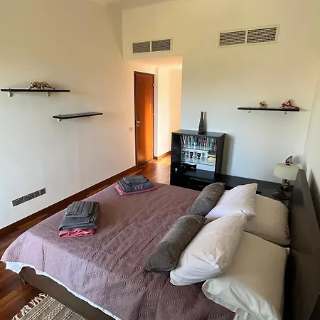 Amorosa 14 Neo Chorio