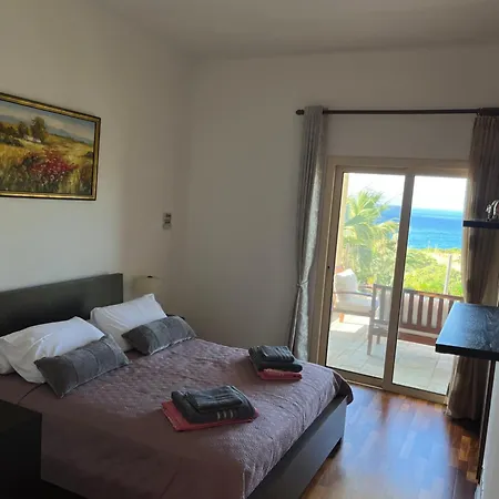 Amorosa 14 Villa