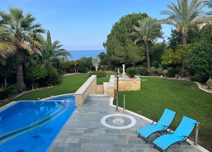 Amorosa 14 ヴィラ